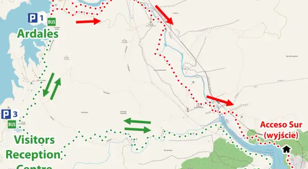 Mapa szlaku "Ścieżka Króla" z zaznaczonymi parkingami P1, P2, P3, punktem recepcyjnym i wejściami/wyjściami.